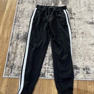 Hollister joggers size small.